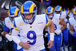 Quarterback Matthew Stafford #9 of the Los Angeles Rams runs onto the field before playing against the San Francisco 49ers at Levi